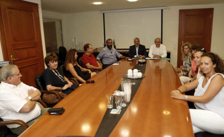 Συνάντηση Γ. Πατούλη και Θ. Αμπατζόγλου με τους υπεύθυνους των ιδιωτικών Παιδικών Σταθμών Αμαρουσίου