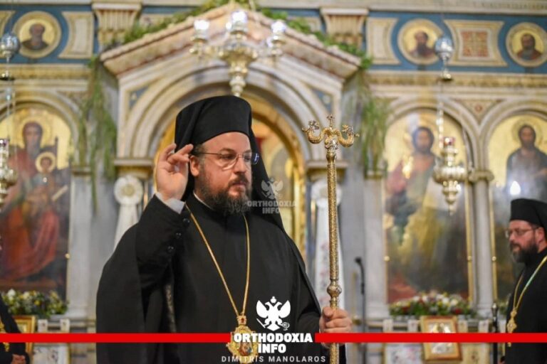 Ο μητροπολίτης Αξώμης λειτουργός στην Κοίμηση Θεοτόκου Αμαρουσίου