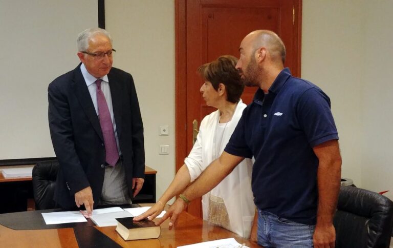 Δύο νέοι μόνιμοι υπάλληλοι προστίθενται στο ανθρώπινο δυναμικό του Δήμου Αμαρουσίου