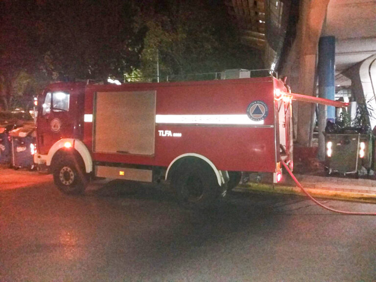 Βγήκαν οι μάνικες. Καθαρίστηκε ο σταθμός. Άμεσα αντανακλαστικά Αμπατζόγλου.