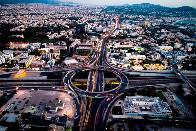16χρονος έπεσε από γέφυρα της Αττικής Οδού – Νοσηλεύεται με πολλά κατάγματα