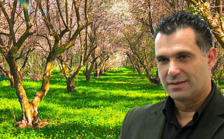 Ο αντιπρόεδρος του ΙΓΕ, Αλέκος Κόκκαλης, απαντά: “Η βλακεία είναι ανίκητη”