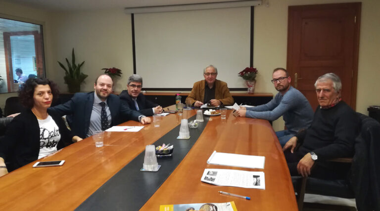Συνάντηση Αμπατζόγλου με τον Περιβαλλοντικό, Εξωραϊστικό και Πολιτιστικό Σύλλογο Αγίου Νικολάου και ΚΑΤ Αμαρουσίου