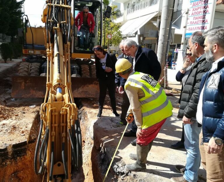 Αυτοψία από Θ. Αμπατζόγλου σε εκτελούμενα έργα σε περιοχές του Αμαρουσίου