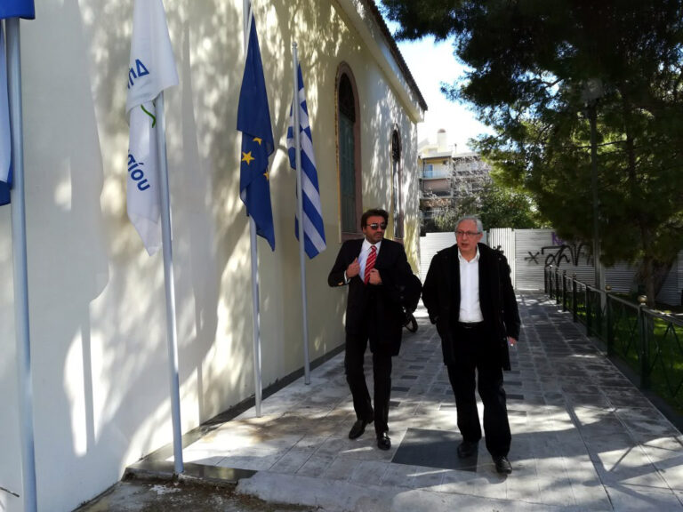 Επίσκεψη Θ.Αμπατζόγλου στη Δημοτική Ολυμπιακή Πινακοθήκη και το Κλειστό Γυμναστήριο Κοκκινιάς
