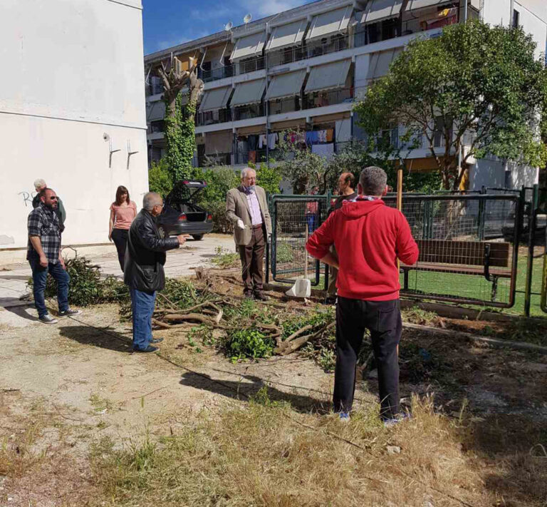 Εργασίες καθαριότητας με συμμετοχή Αμπατζόγλου και πολιτών στη γειτονιά των Εργατικών Κατοικιών