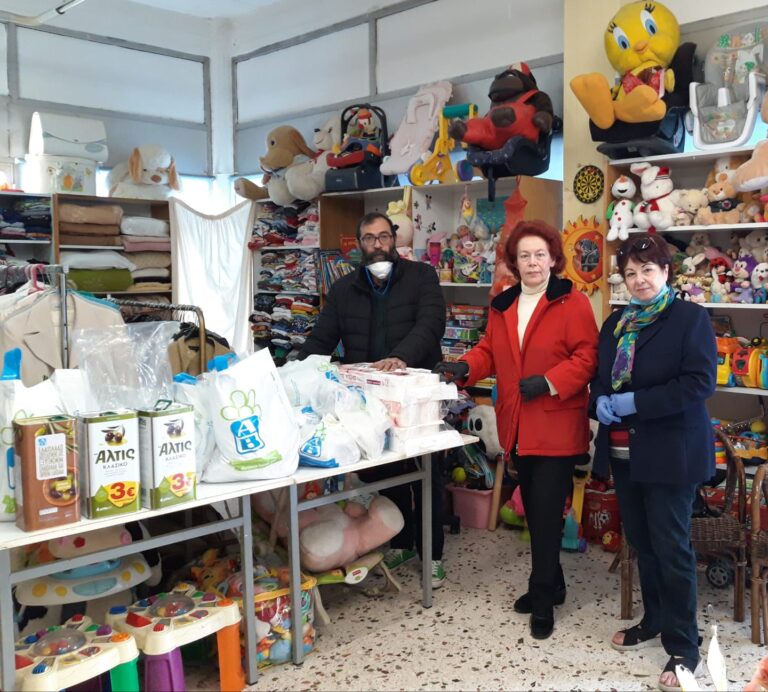 Ο Εξωραϊστικός και Πολιτιστικός Σύλλόγος Αμαρουσίου παρέδωσε τρόφιμα στο Κοινωνικό Παντοπωλείo του δήμου Αμαρουσίου