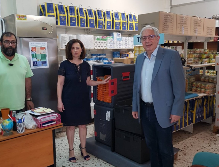 Συνεχίζεται η στήριξη διανομής γευμάτων στο Δήμο Αμαρουσίου από το Υπουργείο Εσωτερικών και την Περιφέρεια Αττικής