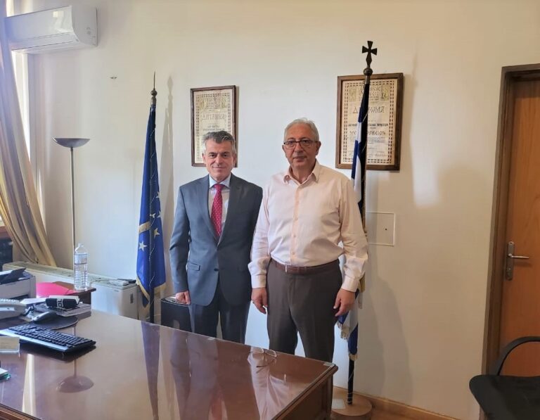 Επίσκεψη του Δημάρχου Αμαρουσίου Θεόδωρου Αμπατζόγλου στο Γενικό Νοσοκομείο Αττικής ΚΑΤ