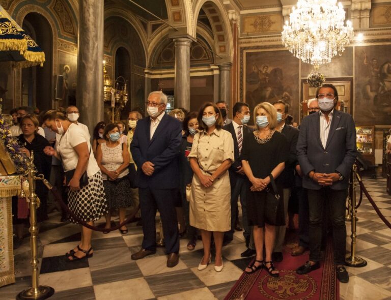 Την Πολιούχο Παναγία Θεοτόκο γιόρτασε με κάθε επισημότητα το Μαρούσι, παρουσία του Δημάρχου Θεόδωρου Αμπατζόγλου