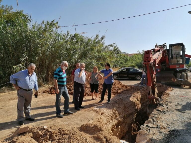 Αυτοψίες Αμπατζόγλου σε έργα που αφορούν αποψίλωση οικοπέδων, συντήρηση πρασίνου, καθαρισμού παιδικών χαρών και κατασκευή αποχετευτικών δικτύων