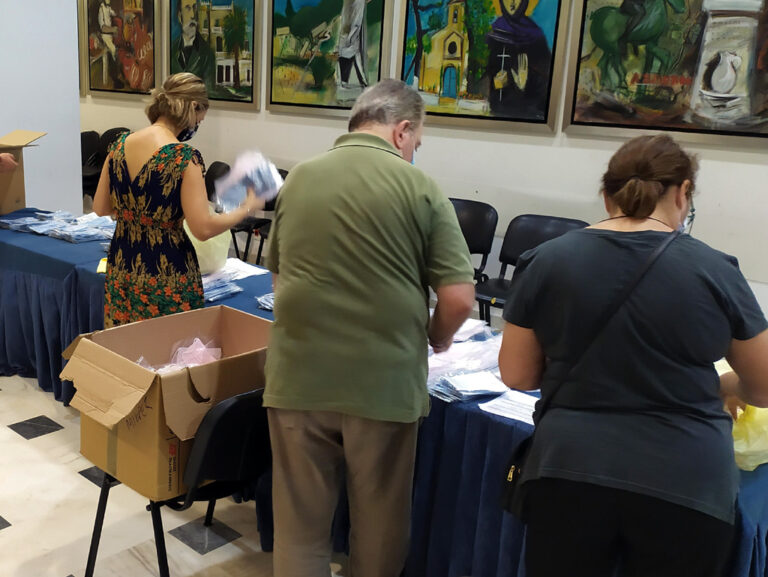 Παρελήφθησαν από τον Δήμο Αμαρουσίου οι μάσκες από την ΚΕΔΕ και διανέμονται στα σχολεία της πόλης