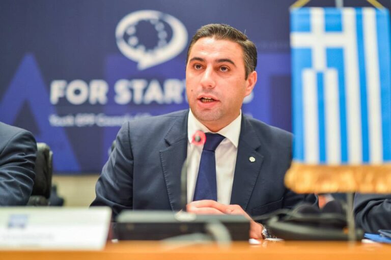 “Εισιτήριο” για Βρυξέλλες για τον Σάκη Ιωαννίδη.  Ορίστηκε εκπρόσωπος της Ελλάδας στην Ευρωπαϊκή Οικονομική και Κοινωνική Επιτροπή