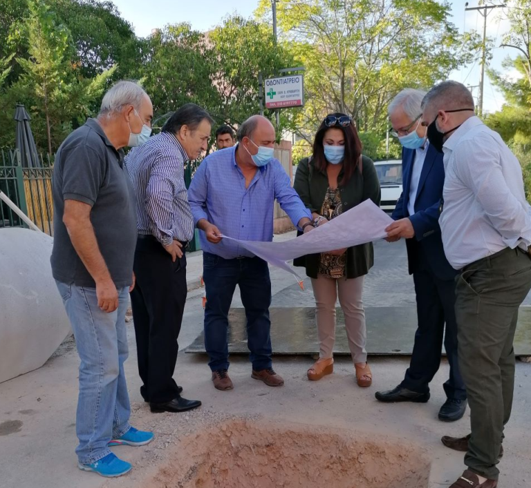 Αυτοψία του Δημάρχου Αμαρουσίου Θεόδωρου Αμπατζόγλου στα αντιπλημμυρικά έργα της περιοχής του Αγίου Θωμά