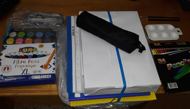 Διανομή σχολικών ειδών από το Δήμο Αμαρουσίου