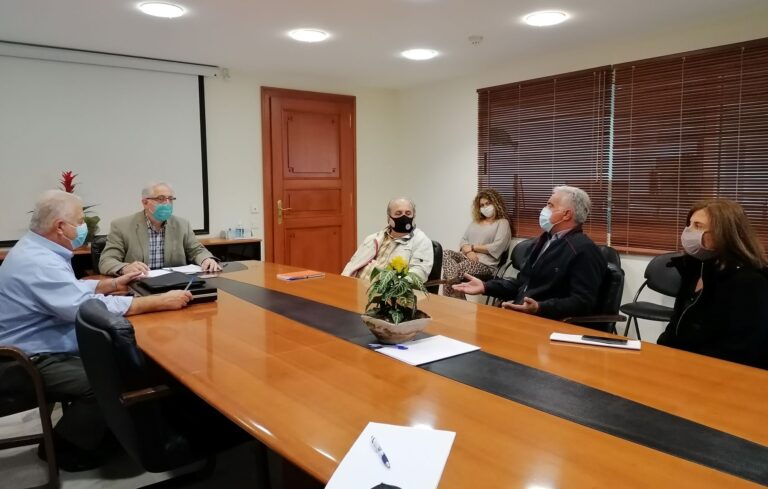 Συνάντηση εργασίας για τη δημιουργία πρότυπου χώρου πρασίνου (15 στρ.) στην περιοχή του Αγίου Θωμά