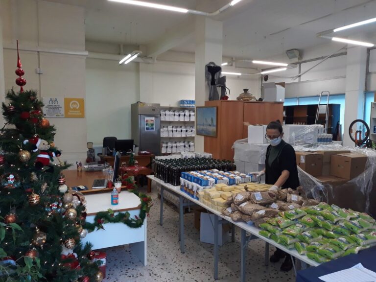 Με μεγάλη συμμετοχή πραγματοποιήθηκε η διανομή ειδών παντοπωλείου στους ωφελούμενους του προγράμματος ΤΕΒΑ