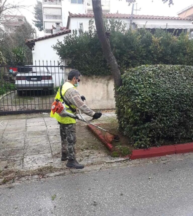 Σε πλήρη εξέλιξη το πρόγραμμα συντήρησης πρασίνου σε όλες τις γειτονιές του Αμαρουσίου
