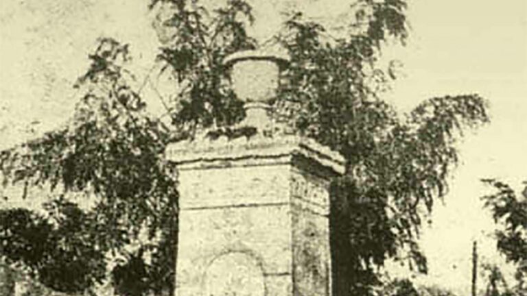 Η κρήνη Καλλιρρόη επί της πλατείας Ηρώων το 1930