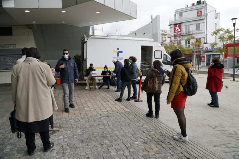 Δωρεάν τεστ ταχείας ανίχνευσης covid-19 πραγματοποιήθηκαν από τον ΕΟΔΥ και τον Δήμο την Τρίτη