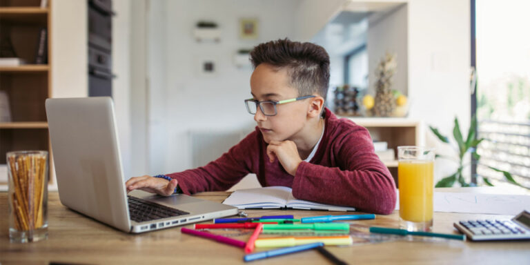 Άνοιξε η πλατφόρμα για αγορά tablet, laptop, desktop από μαθητές και σπουδαστές