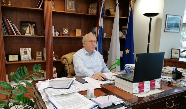 Συνεδρίαση του Τοπικού Συντονιστικού Οργάνου Πολιτικής Προστασίας υπό τον Δήμαρχο Αμαρουσίου Θ. Αμπατζόγλου ενόψει της αντιπυρικής περιόδου