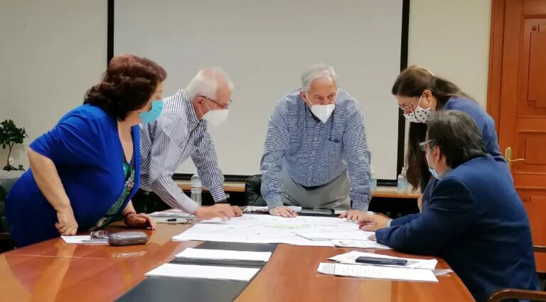 Συνάντηση Αμπατζόγλου με τον Επιμορφωτικό Εκπολιτιστικό Σύλλογο Παραδείσου