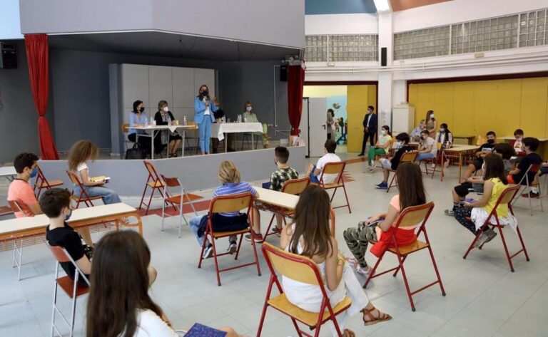 Στο 18ο δημοτικό σχολείο Αμαρουσίου η υφυπουργός Υγείας Ζωή Ράπτη για την παγκόσμια ημέρα κατά του καπνίσματος