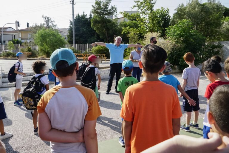 Θ. Αμπατζόγλου: «Εξαιρετική η δουλειά που γίνεται για τη δημιουργική απασχόληση των παιδιών»