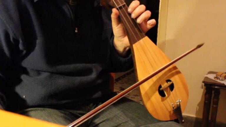 Έναρξη χορευτικών και μουσικών τμημάτων της Ένωσης Κρητών Αμαρουσίου