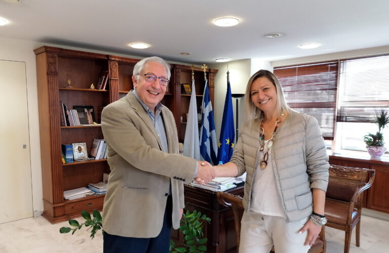 Συνάντηση Αμπατζόγλου με τη νέα Πρόεδρο του Εμπορικού Συλλόγου της πόλης Μάχη Νικολαράκου