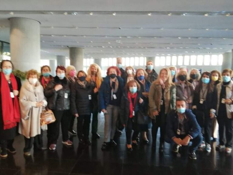 Η Ένωση Πελοποννησίων Αμαρουσίου πραγματοποίησε με επιτυχία την ξανάγηση στο Μουσείο της Ακροπόλεως