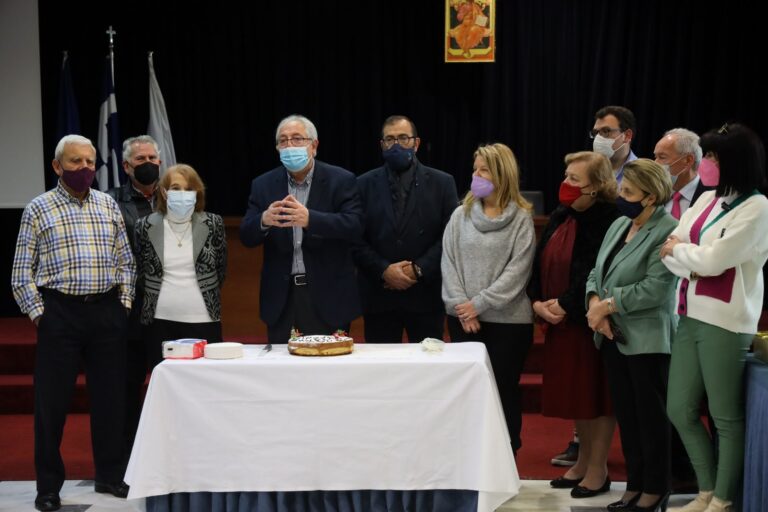 Στην κοπή πίτας του ΟΚΟΙΠΑΔΑ, ο Δήμαρχος Θεόδωρος Αμπατζόγλου