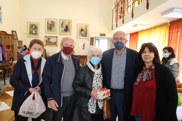 Επίσκεψη του Δημάρχου Αμαρουσίου Θεόδωρου Αμπατζόγλου στο Κεντρικό ΚΑΠΗ της πόλης