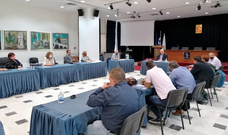 Συνάντηση του Δημάρχου με εκπροσώπους Γονέων για την μετατροπή του 1ου Γυμνασίου και 1ου ΓΕΛ σε Πειραματικά