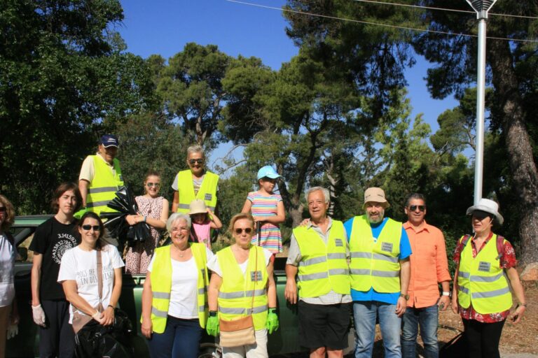 Καλοκαιρινός καθαρισμός του δάσους από τους Φίλους του Δάσους Συγγρού