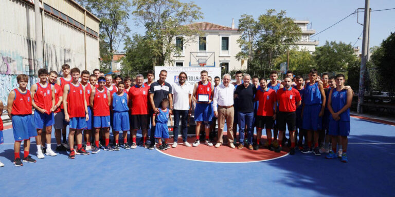 Ο Δήμος Αμαρουσίου βράβευσε τον αθλητή Έκτορα Μητσώνη