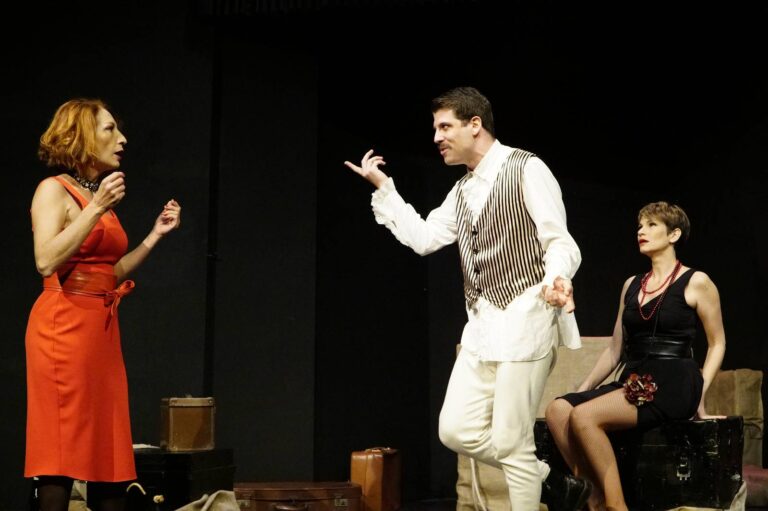 Με επιτυχία στέφθηκε η πρώτη Θεατρική Παράσταση «Καρακορούμ» του Ανδρέα Στάικου στο Θέατρο Διθύραμβος