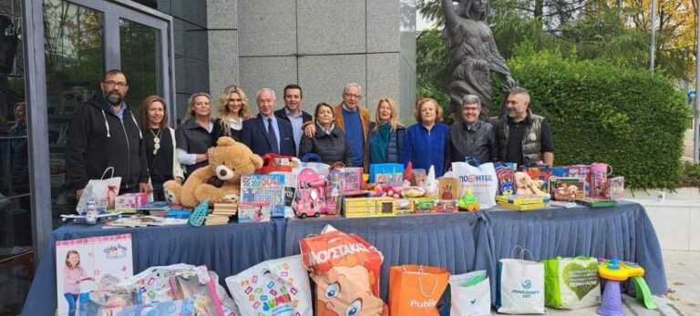 Μεγάλη ανταπόκριση στη δράση του «Όλοι Μαζί Μπορούμε» για τη συγκέντρωση Χριστουγεννιάτικων δώρων για τα παιδιά του Αμαρουσίου