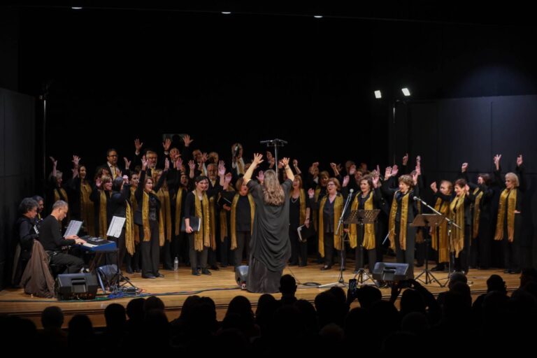 Εξαιρετική η Χριστουγεννιάτικη Συναυλία της Μικτής Χορωδίας Δήμου Αμαρουσίου «Τερψιχόρη Παπαστέφανου»