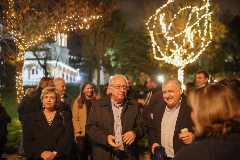 Πραγματοποιήθηκε το άναμμα του Χριστουγεννιάτικου Δέντρου του Συλλόγου Ψαλιδίου «Η Ζωοδόχος Πηγή»