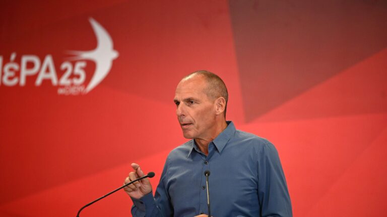 Συνελήφθη 17χρονος αναρχικός στο Μαρούσι για τον ξυλοδαρμό Βαρουφάκη στα Εξάρχεια