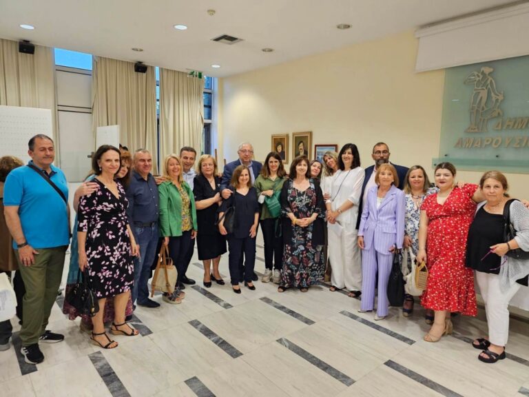 Τιμητική βράβευση των μελών του ΚΑΠΗ που συμμετείχαν με αξιόλογα έργα στην 7η Αναδρομική Έκθεση της Ομάδας Ζωγραφικής