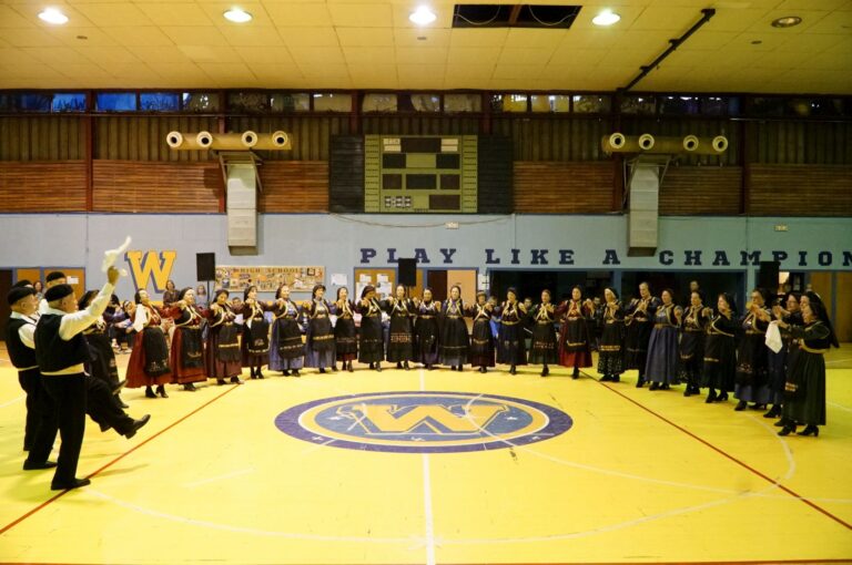 Πλήθος κόσμου στην υπέροχη γιορτή παραδοσιακών χορών Παιδιών και Ενηλίκων στο γήπεδο «Σπύρος Λούης»