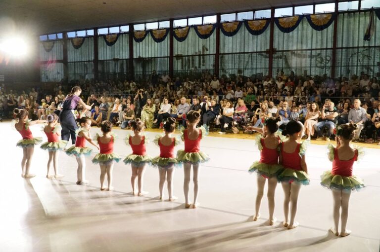 Εξαιρετική η χορευτική Παράσταση Τμημάτων Ρυθμικής – Μπαλέτου & Σύγχρονου στο Δημοτικό Γυμναστήριο «Σπύρος Λούης»