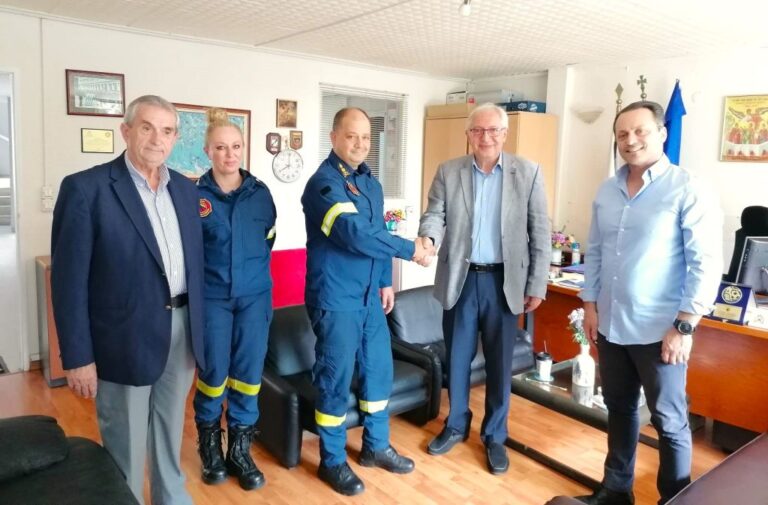 Συνάντηση του Δημάρχου Αμαρουσίου με τον Διοικητή του 9ου Πυροσβεστικού Σταθμού Αθηνών Γ. Πετρόπουλο