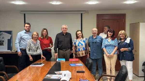 Με τον Περιβαλλοντικό, Φιλοζωικό και Πολιτιστικό Σύλλογο Αμαρουσίου συναντήθηκε ο Δήμαρχος Αμαρουσίου
