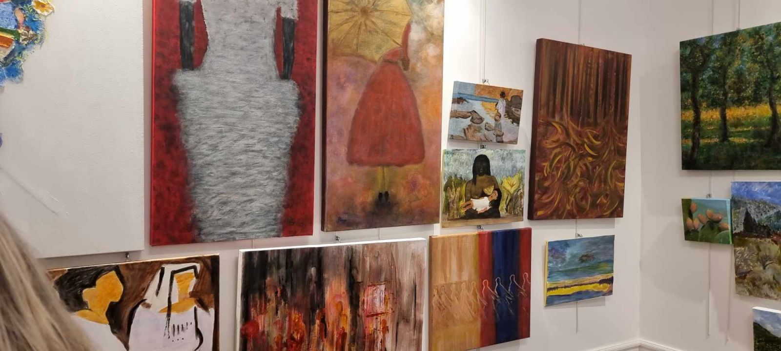 Με επιτυχία στέφθηκαν τα εγκαίνια της Α’ Έκθεσης των Τμημάτων Ζωγραφικής Ενηλίκων του Κέντρου Τέχνης και Πολιτισμού