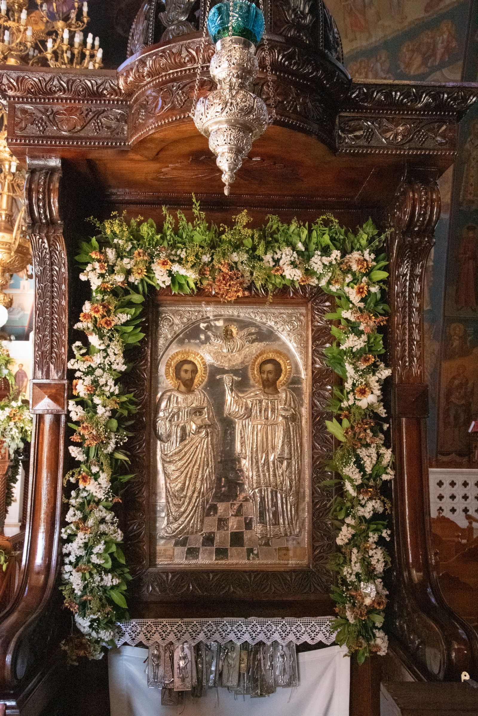 Πλήθος κόσμου τίμησε τον εορτασμό του Ιερού Ναού Αγίων Αναργύρων Κοσμά και Δαμιανού