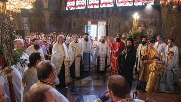 Πλήθος κόσμου τίμησε τον εορτασμό του Ιερού Ναού Αγίων Αναργύρων Κοσμά και Δαμιανού
